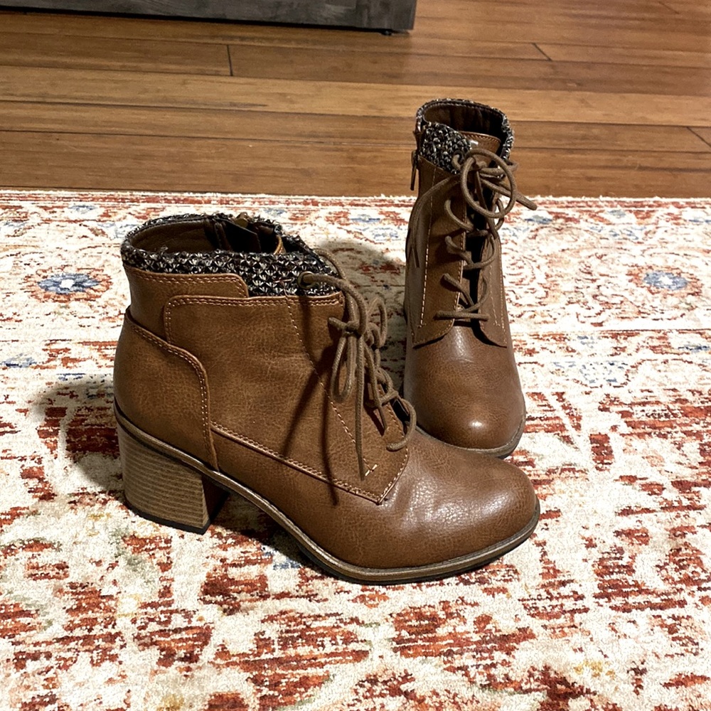 Sweater lace-up booties